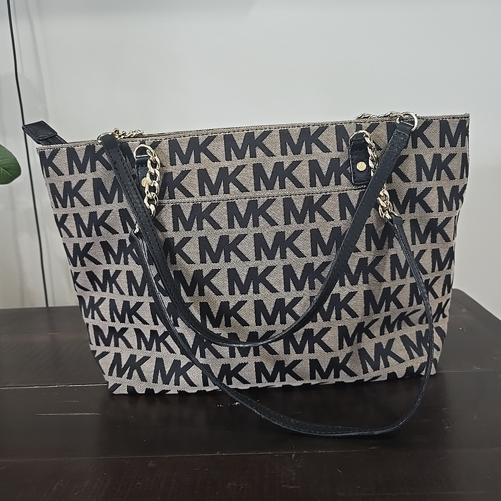 Michael Kors Black and Tan Tote‎ Bag